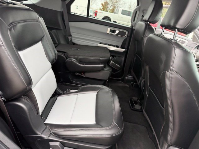 Used 2024 Black Metallic Ford XLT image 34