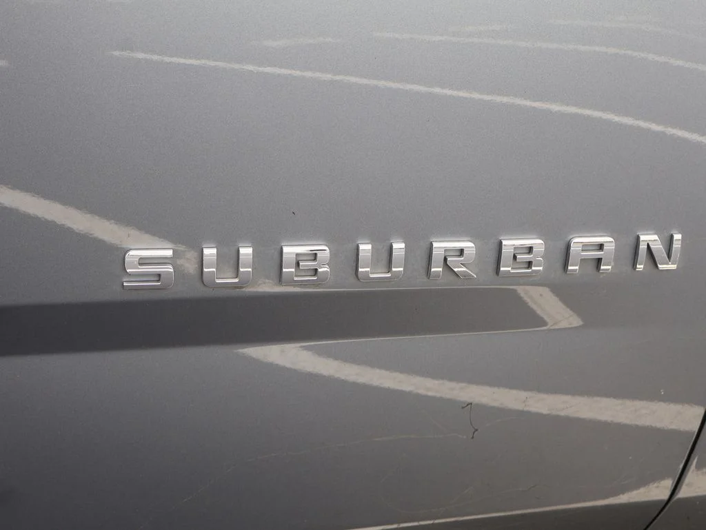 Used 2018 Gray Chevrolet LT image 9
