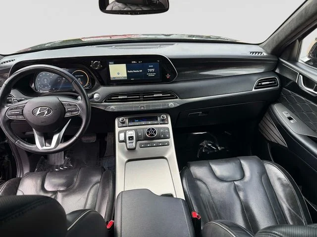 Used 2020 Black Hyundai Limited image 19