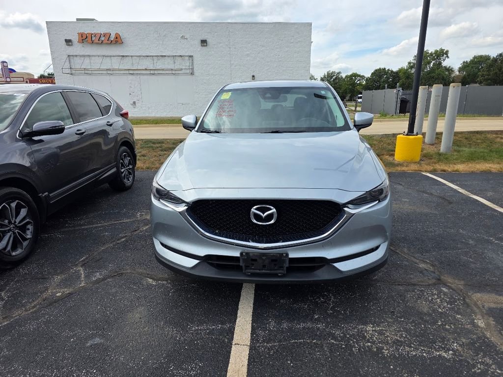 Used 2017 Sonic Silver Metallic Mazda Grand Select image 1