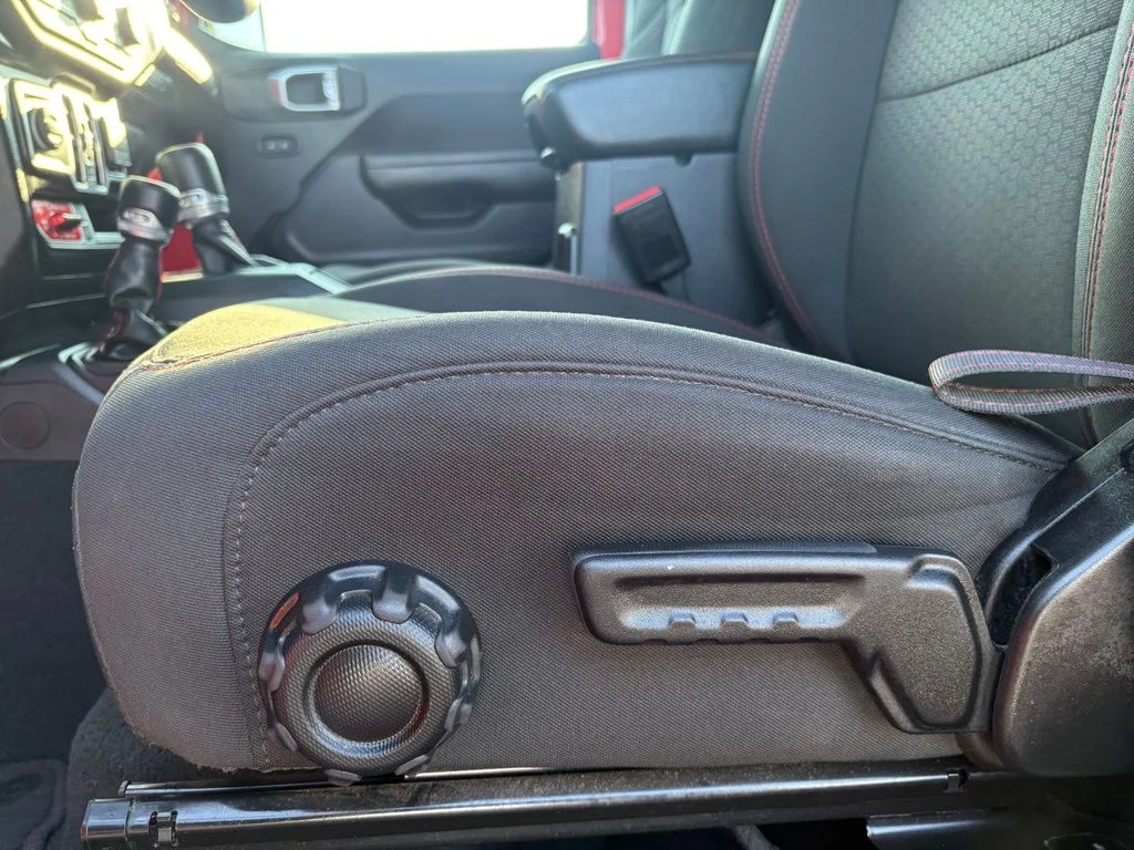 Used 2023 Red Jeep Rubicon image 10