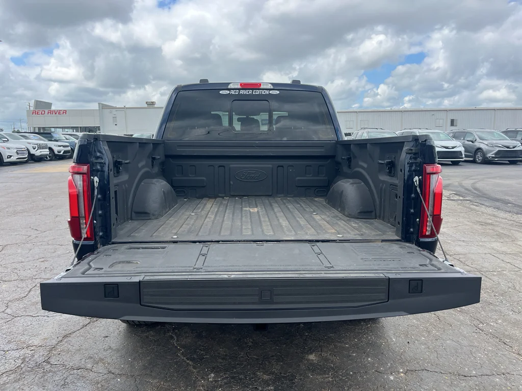 Used 2024 Antimatter Blue Metallic Ford LARIAT image 15
