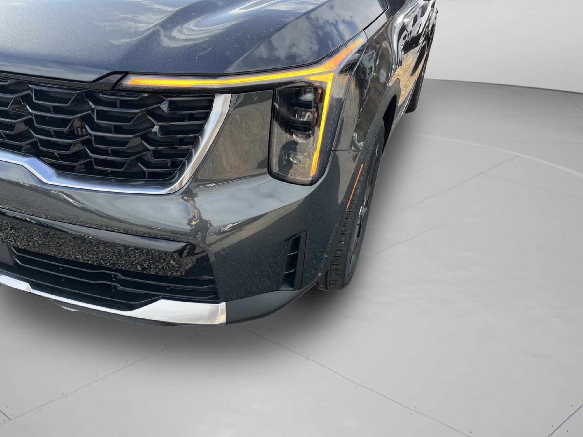 New 2026 Interstellar Gray Kia EX image 9