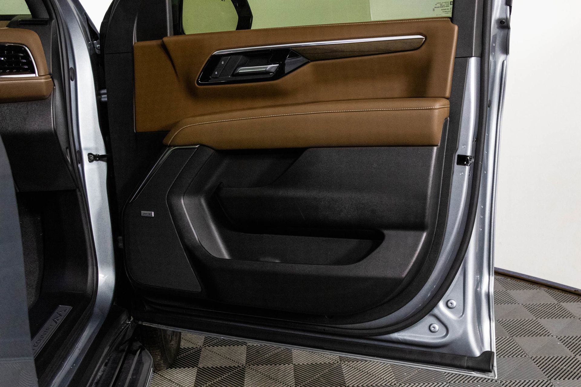 2025 CHEVROLET TAHOE - Image 40