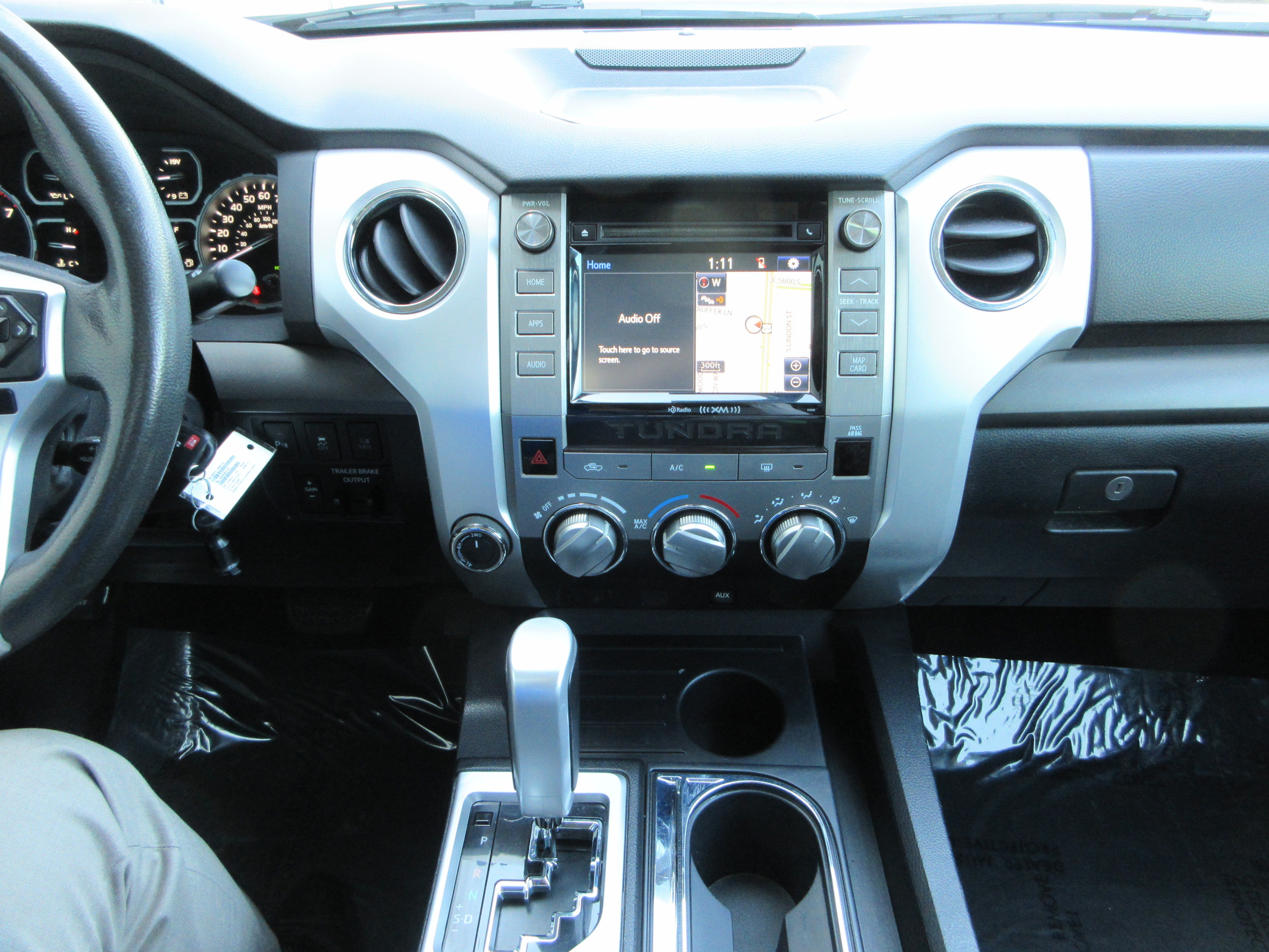 Used 2019 Midnight Black Metallic Toyota SR5 image 35