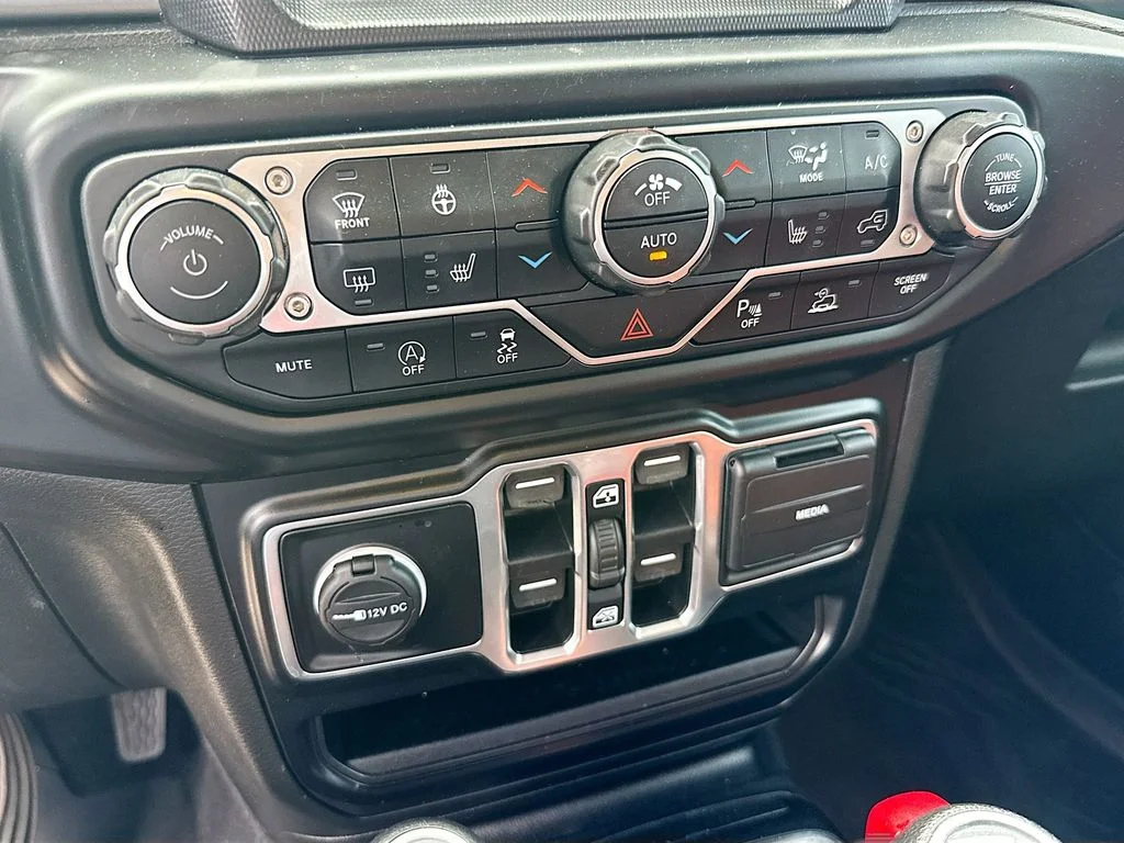 Used 2022 Gray Jeep Unlimited Sahara image 17