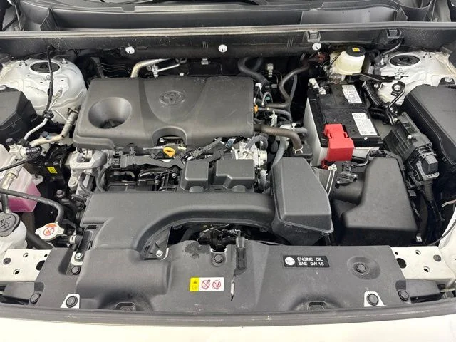 Used 2025 Beige Toyota XLE Premium image 21