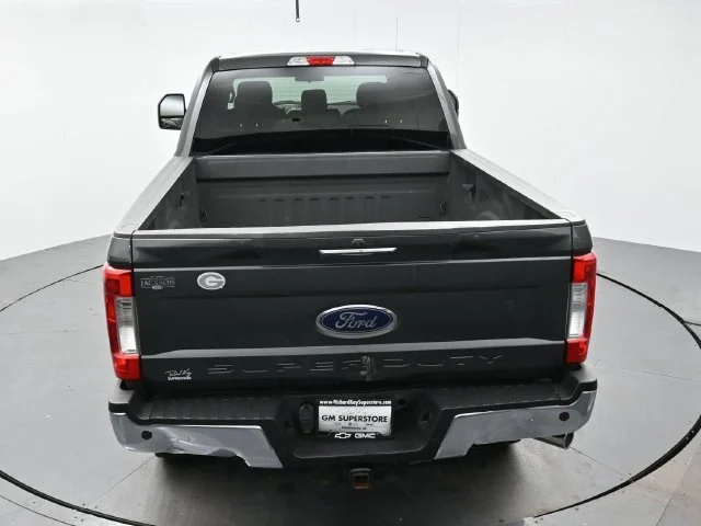 Used 2019 Magnetic Metallic Ford XL image 33