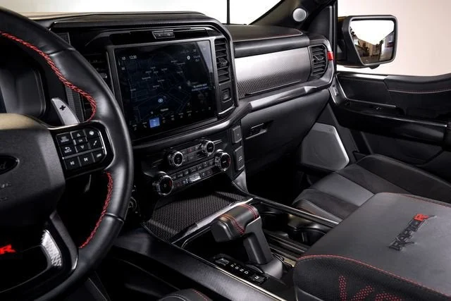 Used 2025 Shelter Green Ford Raptor image 32