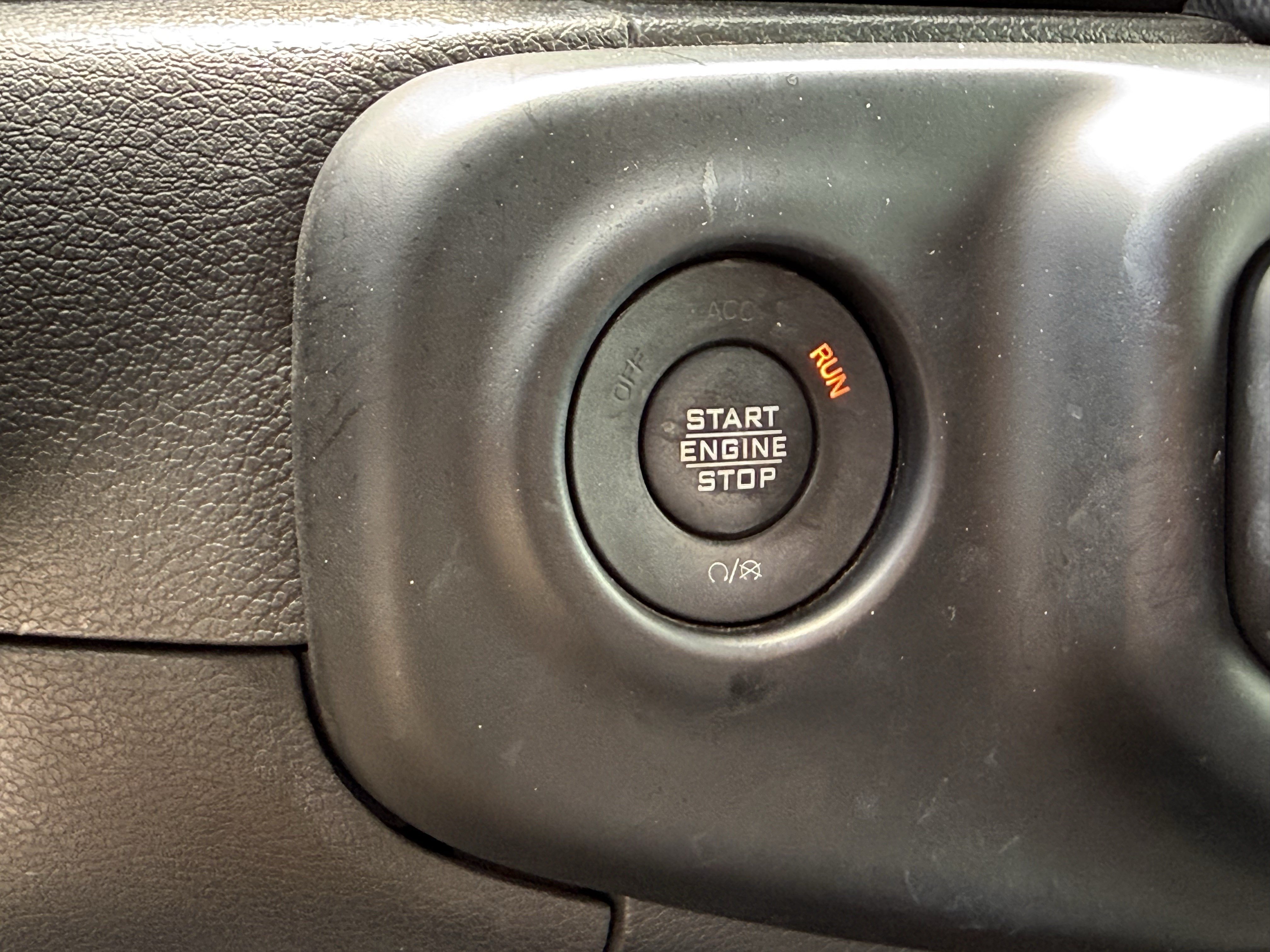 Used 2023 Silver Zynith Clearcoat Jeep  image 24