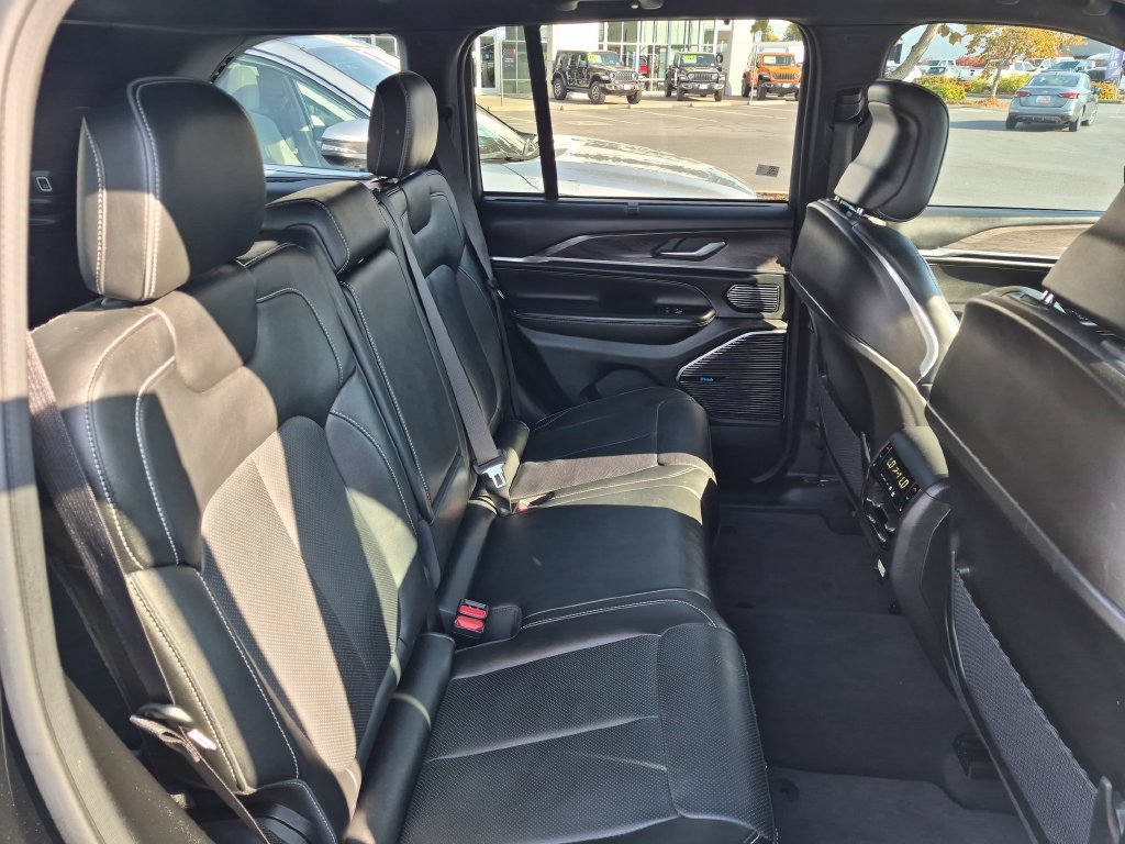 Certified Used 2023 Black Jeep Overland 4xe image 27