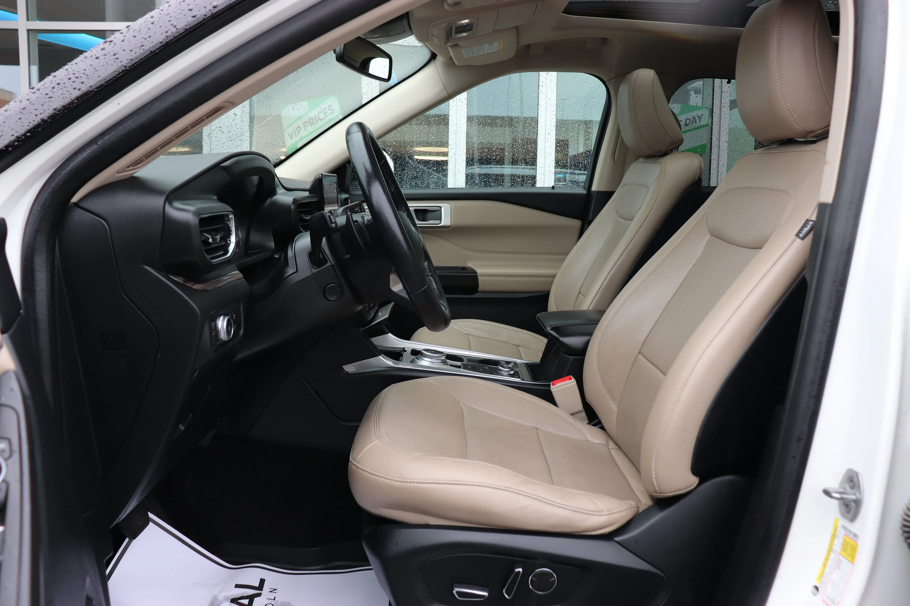 Used 2020 White Ford Limited 4WD image 10