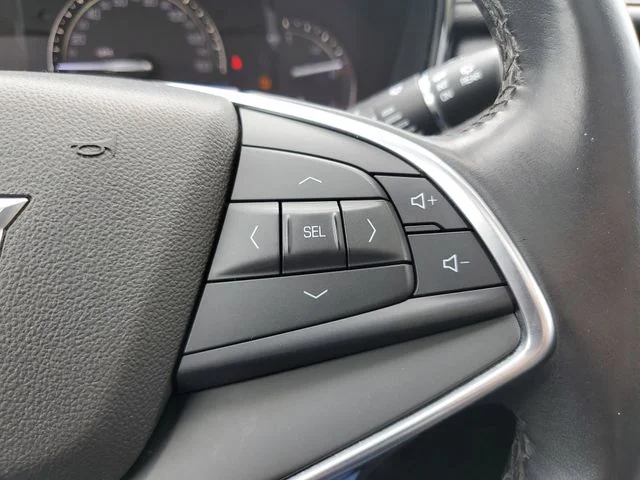 Used 2018 Red Cadillac Luxury image 27