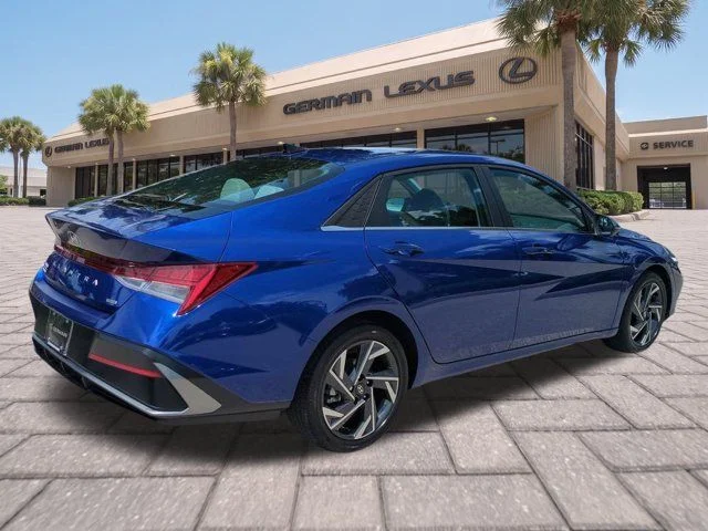 Used 2025 Blue Hyundai Limited image 4
