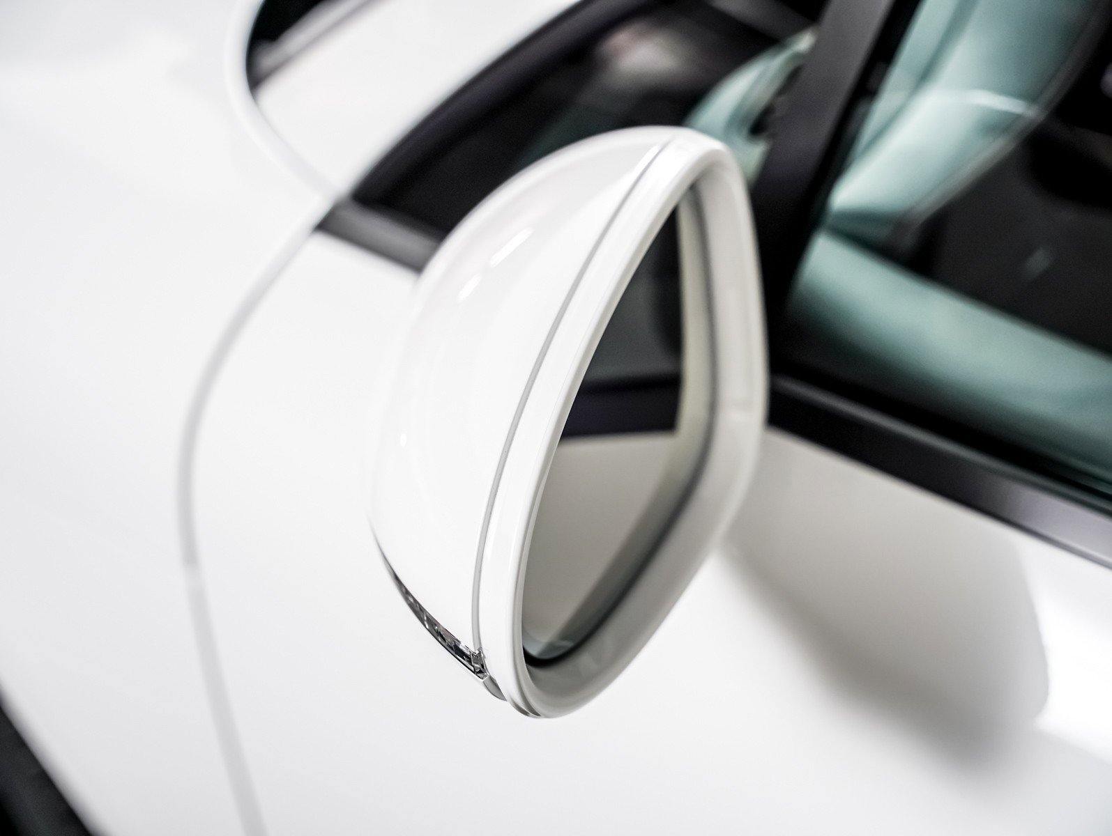 New 2026 White Porsche  image 31