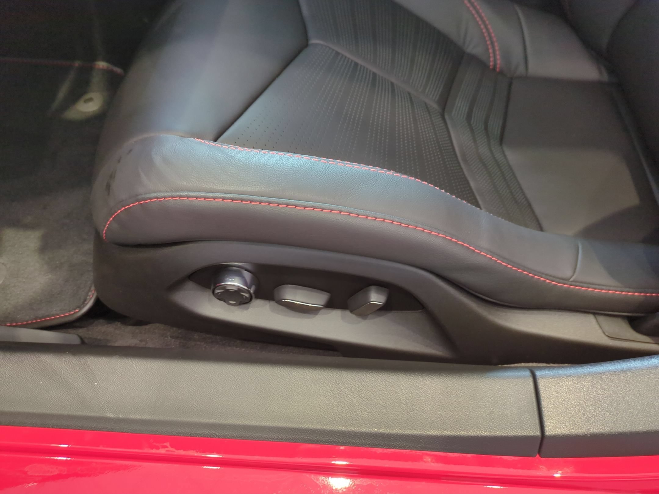 2027 Chevrolet Corvette 3LZ - Photo 12
