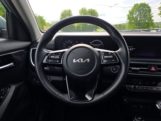 Used 2025 Blue Kia EX image 27