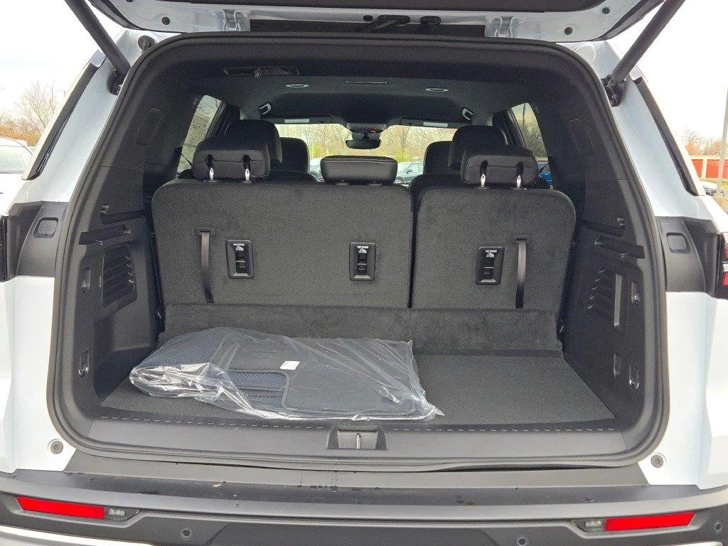 2026 Chevrolet Traverse LT - Photo 16