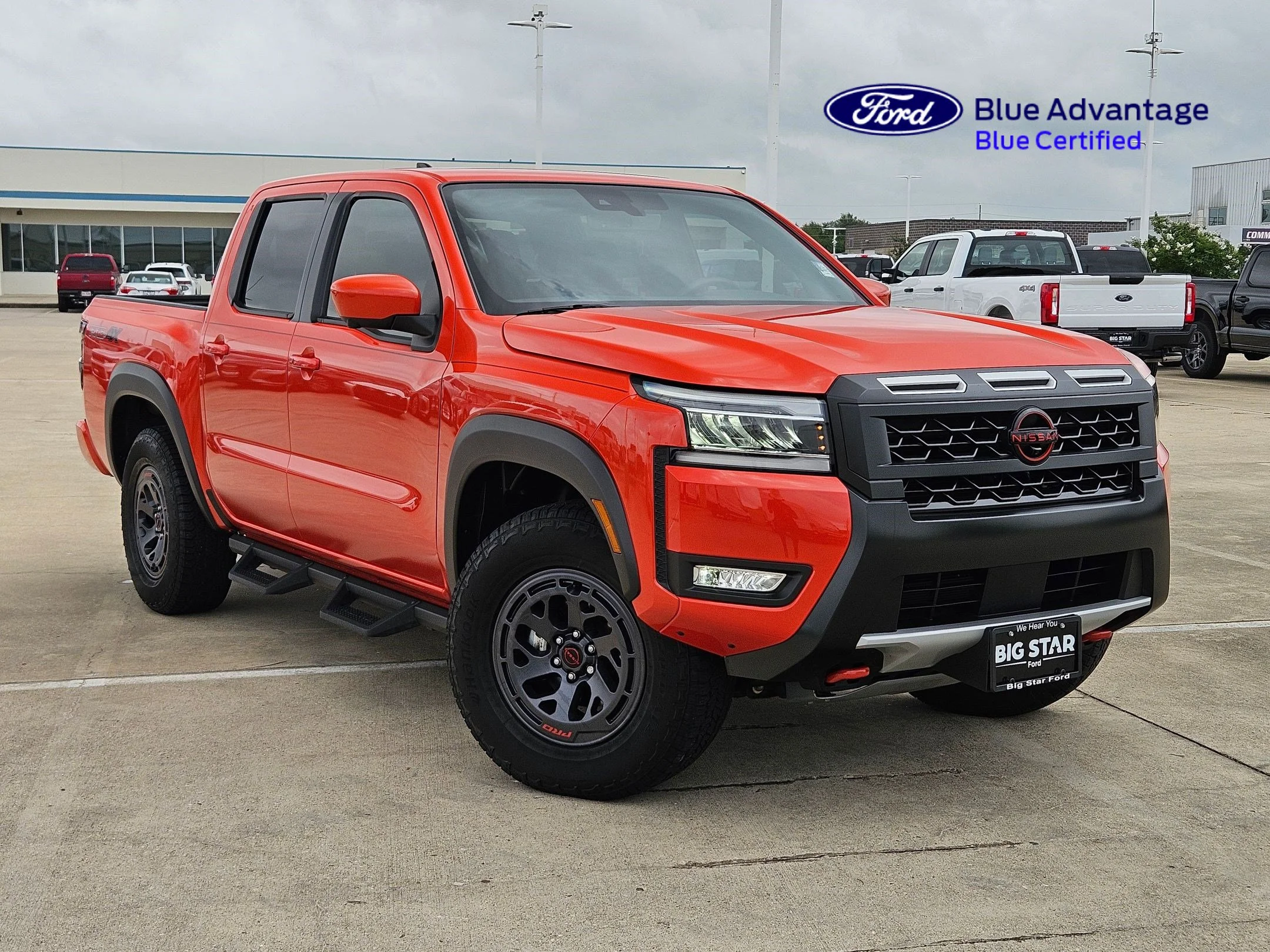 2025 Nissan Frontier PRO-4X Crew Cab 4X4's photo