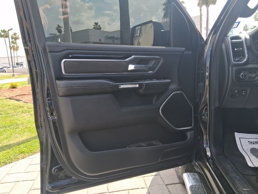 Used 2020 Black Ram Laramie image 14