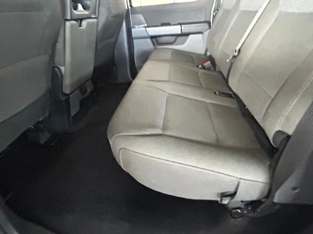 Used 2025 Oxford White Ford XLT image 43