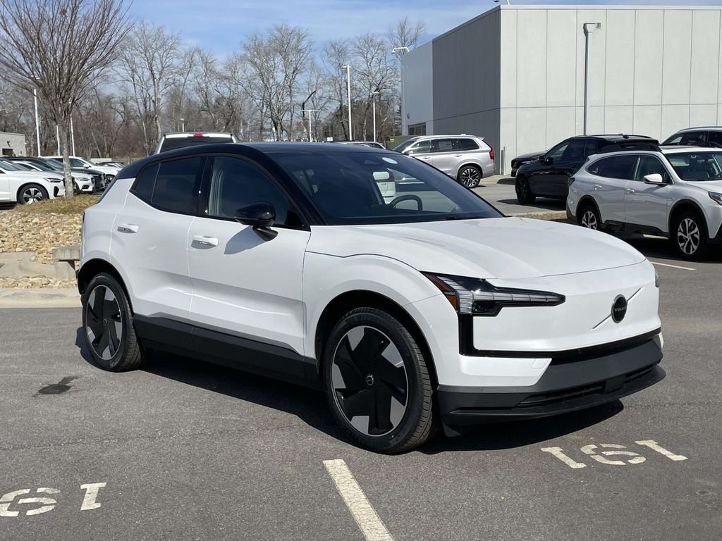 2026 Volvo EX30 Plus