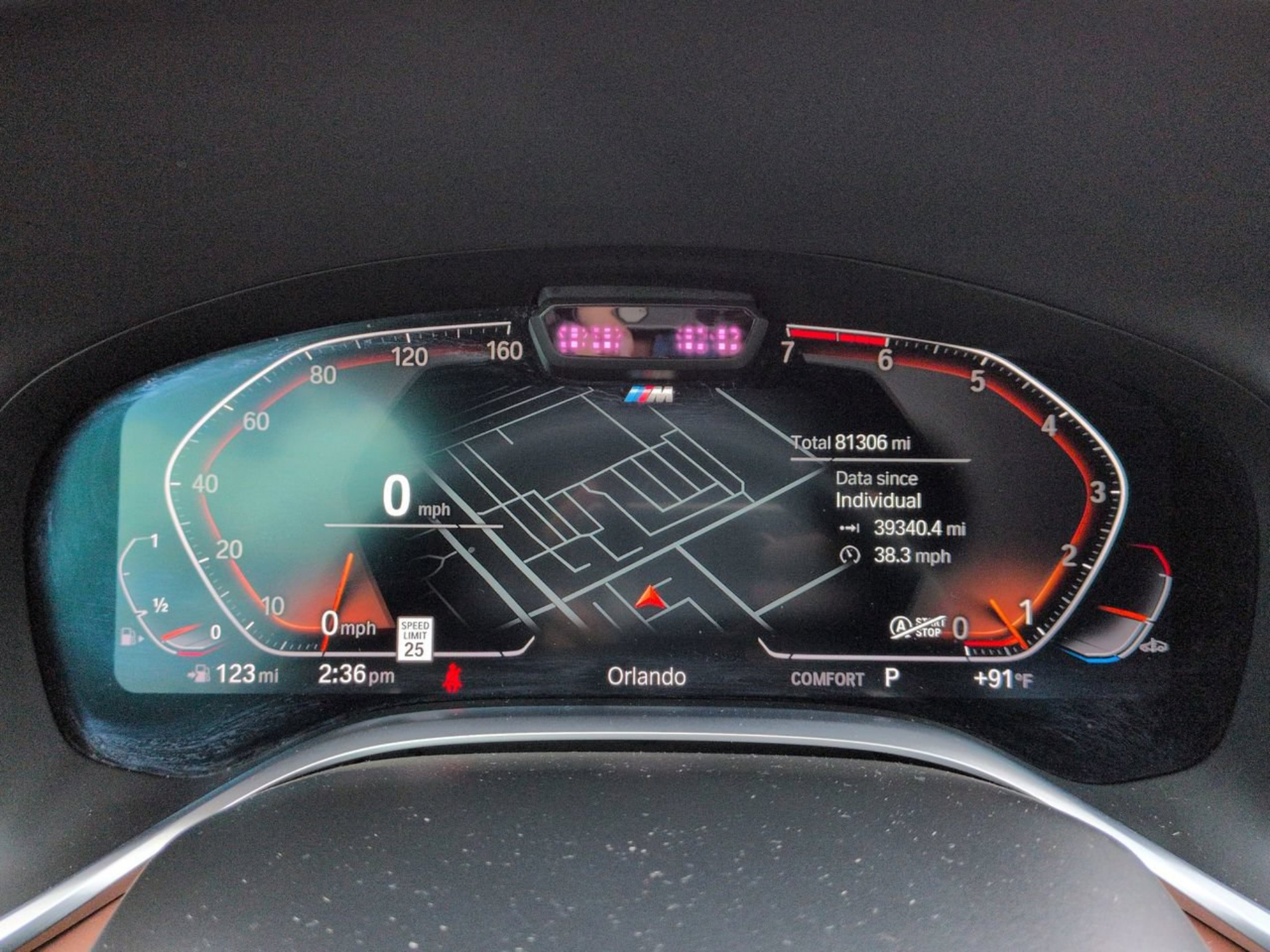 Used 2021 Black Sapphire Metallic BMW 750i xDrive image 27