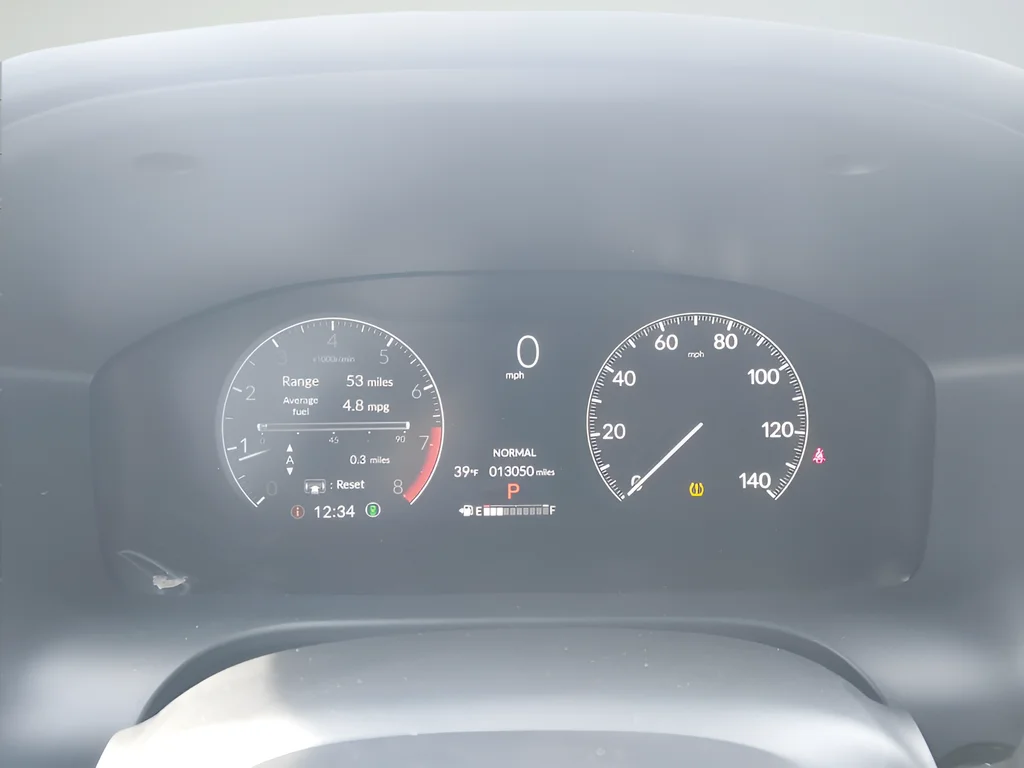 Used 2025  Honda Sport image 13