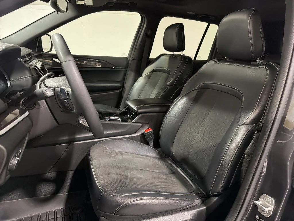 Used 2023 Gray Jeep Altitude X image 22