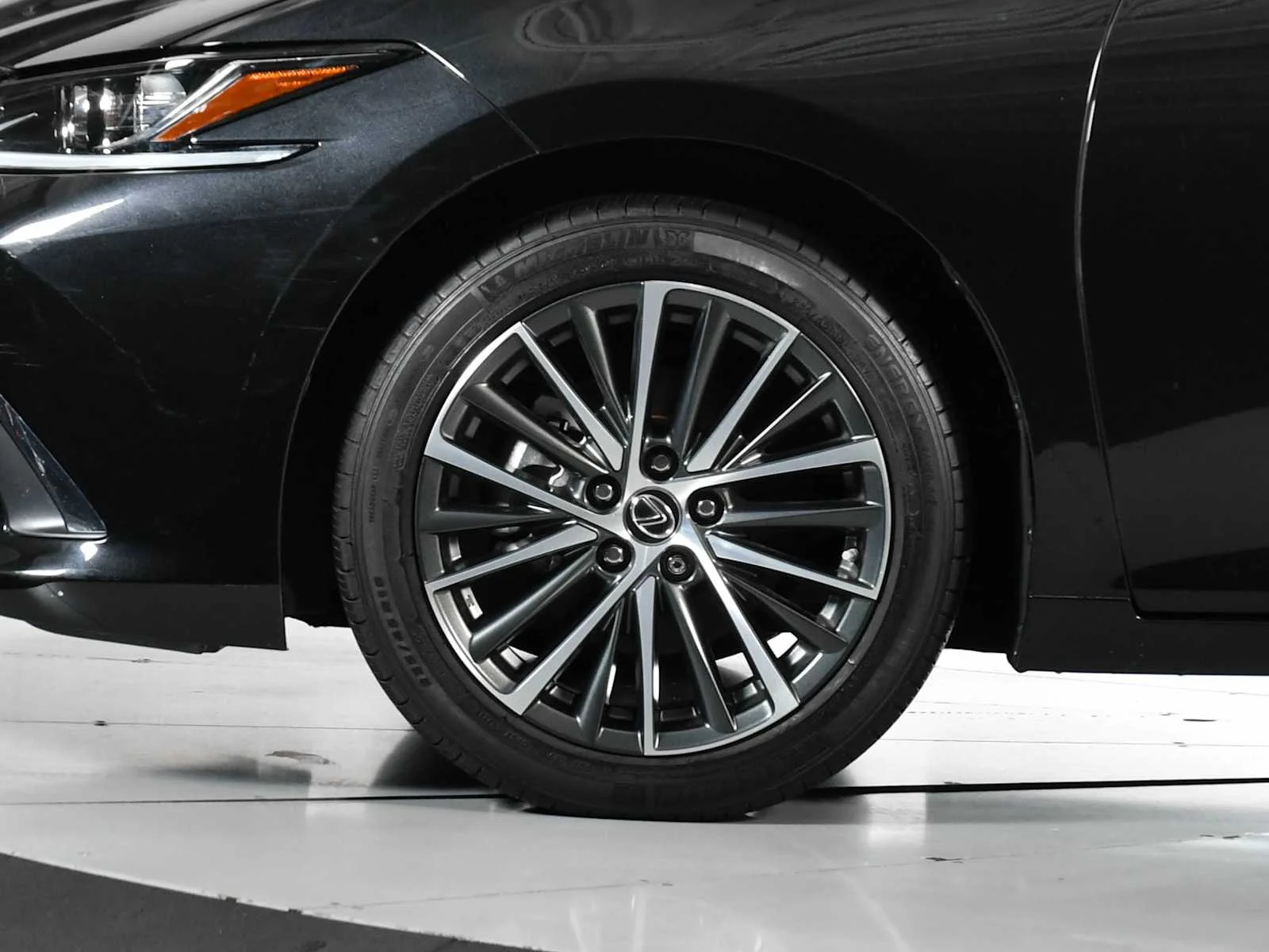 Certified Used 2025 CAVIAR Lexus  image 12