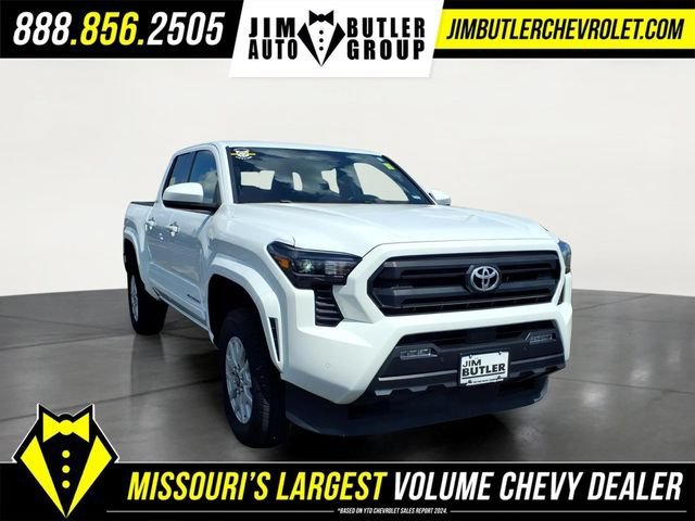 Used 2024 White Toyota SR5 image 23