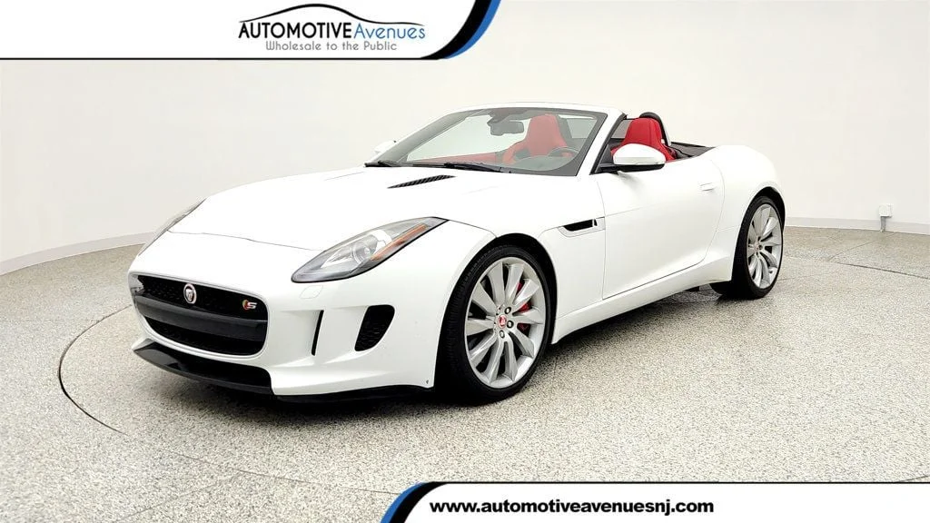 2015 Jaguar F-TYPE S Convertible's photo