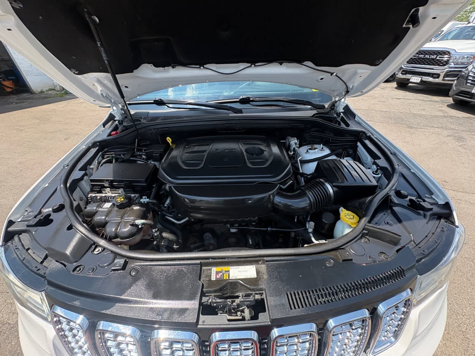 Used 2021 Ivory 3-Coat Jeep Overland image 25