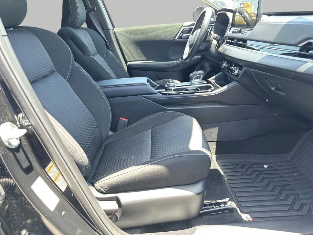 Used 2025 Black Mitsubishi ES image 24