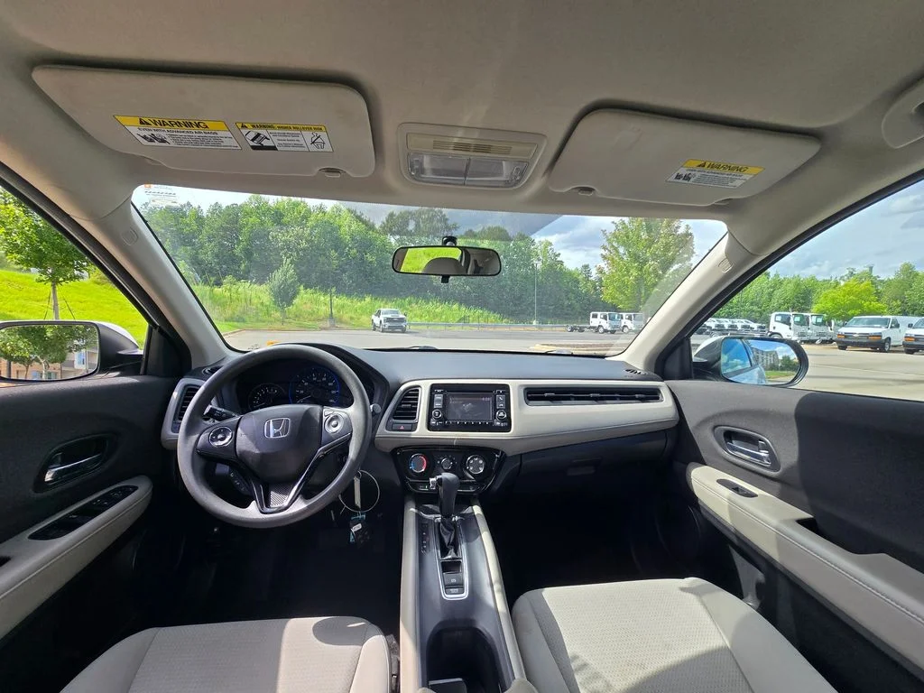 Certified Used 2019  Honda LX image 17