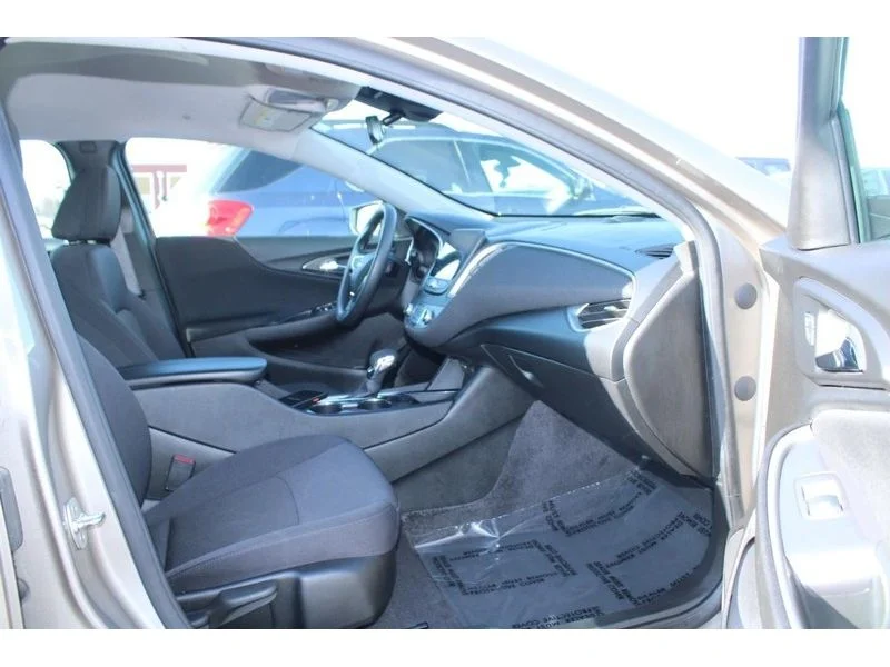 2025 Chevrolet Malibu 1LT - Photo 11