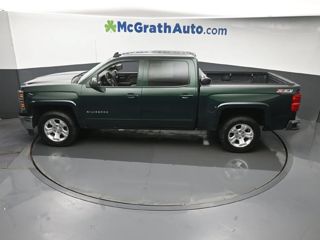 Used 2015 Green Chevrolet LT image 24