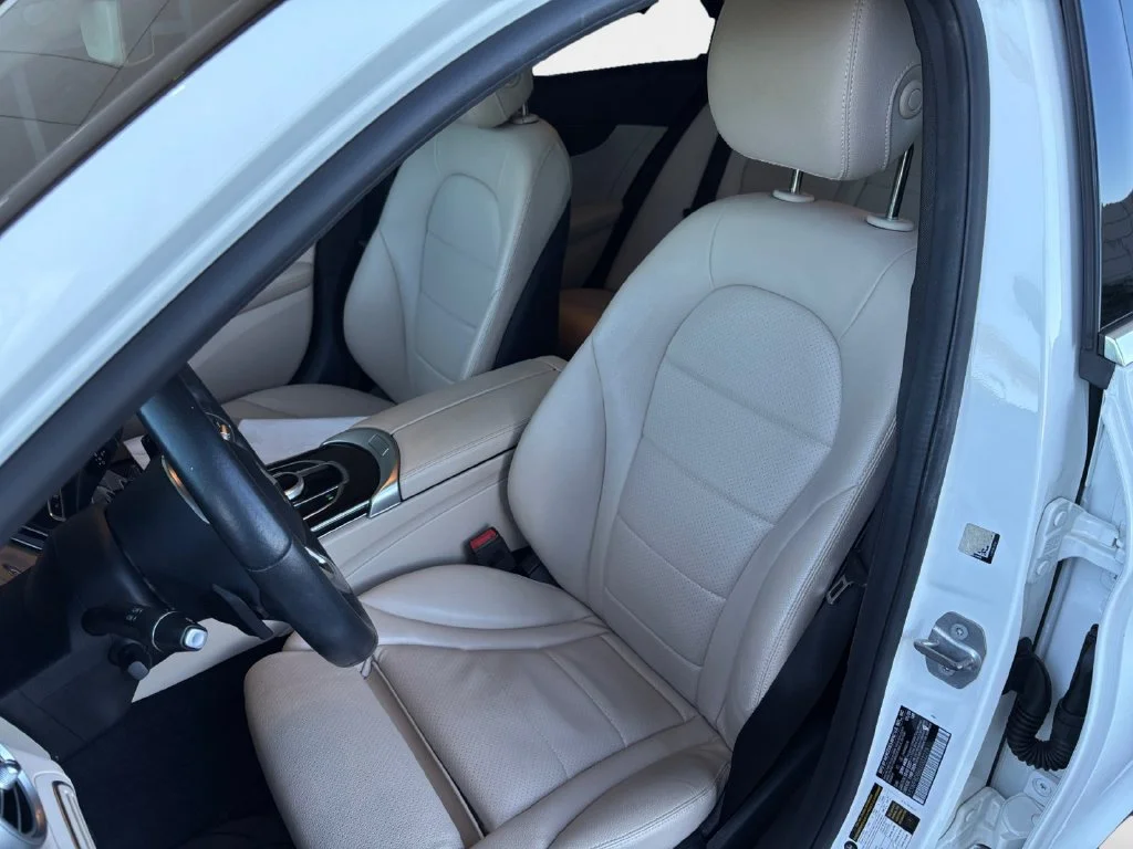 Used 2020 White Mercedes-Benz C 300 image 26