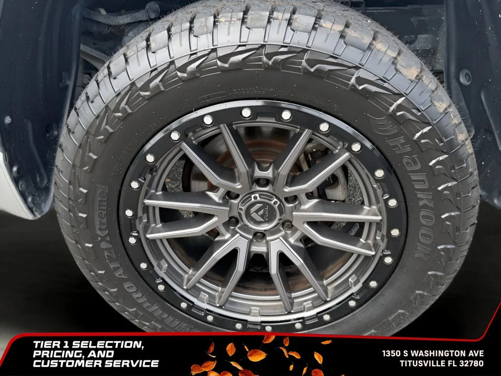 Used 2022 Silver Toyota SR5 image 36