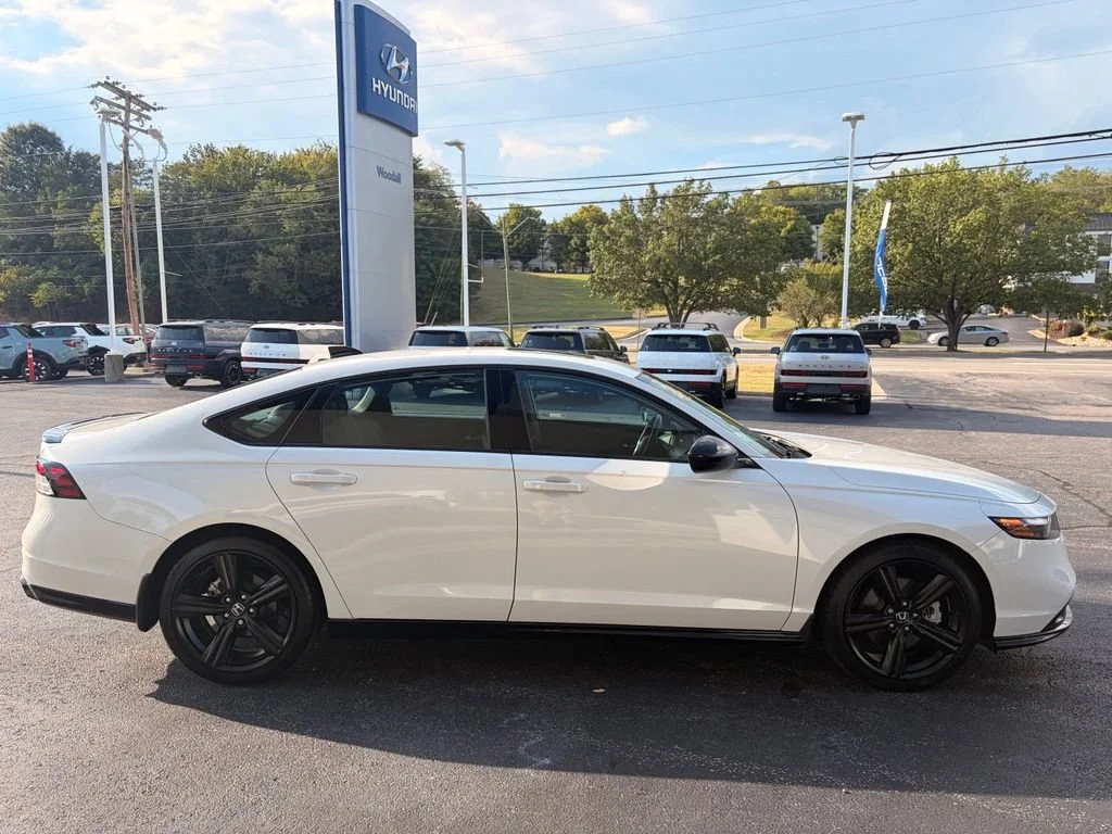 Used 2024 White Honda Sport-L image 4