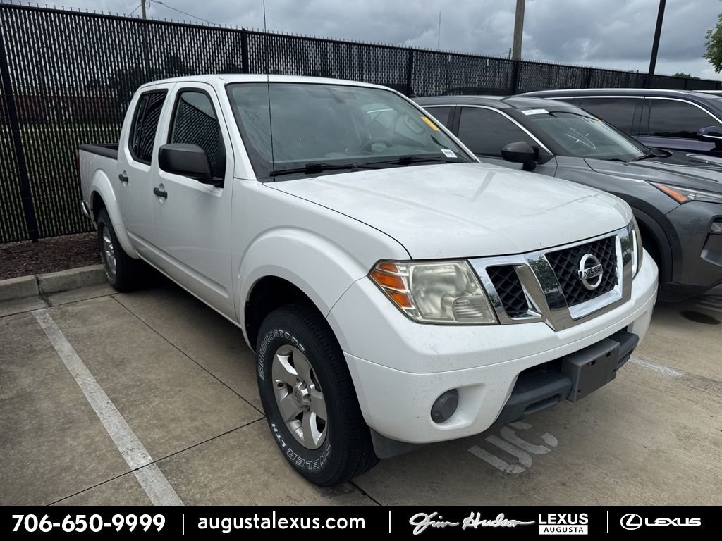 2012 Nissan Frontier 4.0 SV Crew Cab 4X2 MT SWB's photo