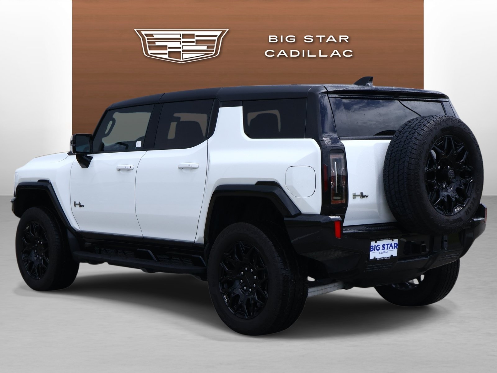 Used 2024 Interstellar White GMC 2X image 3
