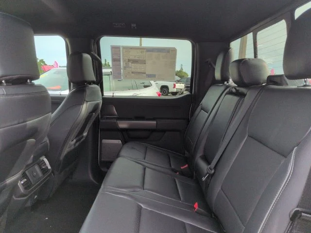 New 2026 Oxford White Ford Lariat® image 15