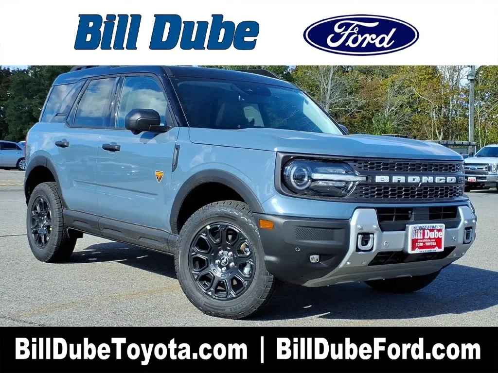 New 2026 Azure Gray Metallic Tri-Coat Ford Badlands image 1