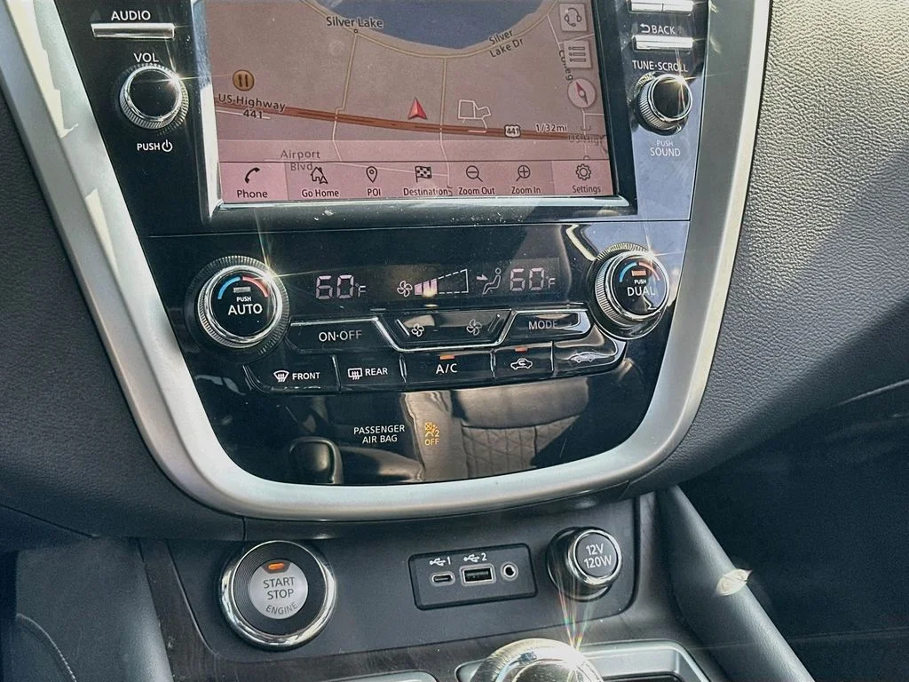 Used 2020 Silver Nissan Platinum image 16