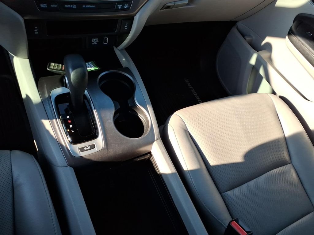 Certified Used 2019 Blue Honda RTL image 9