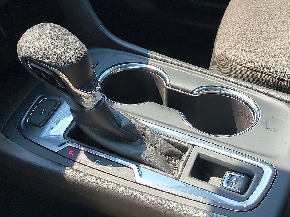 Used 2024 Sterling Gray Metallic Chevrolet LT image 25