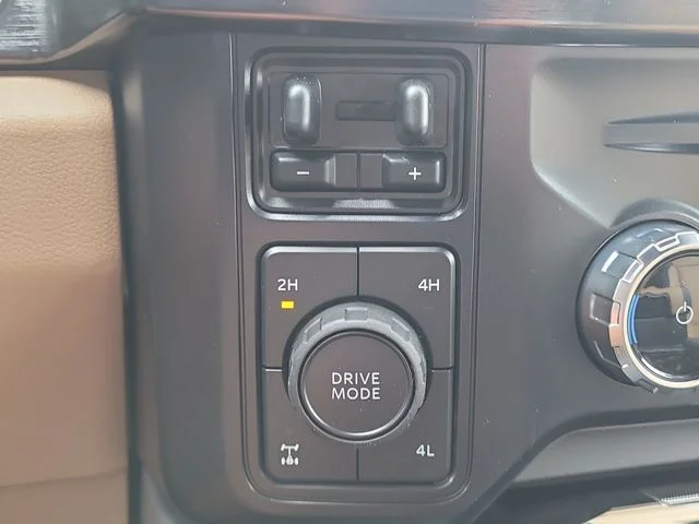 New 2026 Gray Ford Lariat image 29