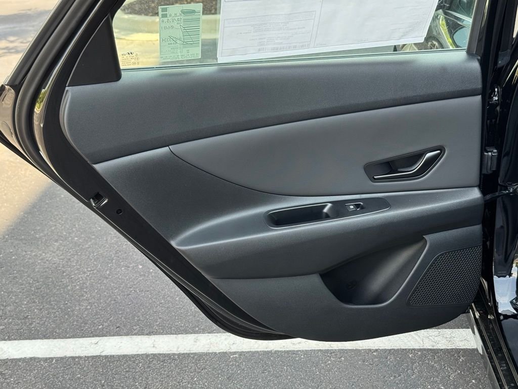 2026 Hyundai Elantra SEL - Photo 18