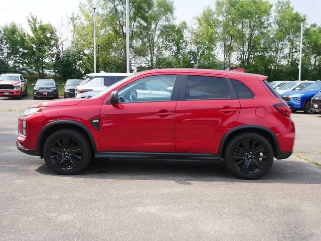 Used 2021 Red Mitsubishi 2.0 LE image 3